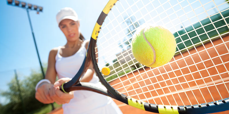 De ce să joci tenis: 6 motive greu de ignorat