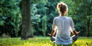 4 beneficii ale meditației care te ajută să-ți îmbunătățești antrenamentele